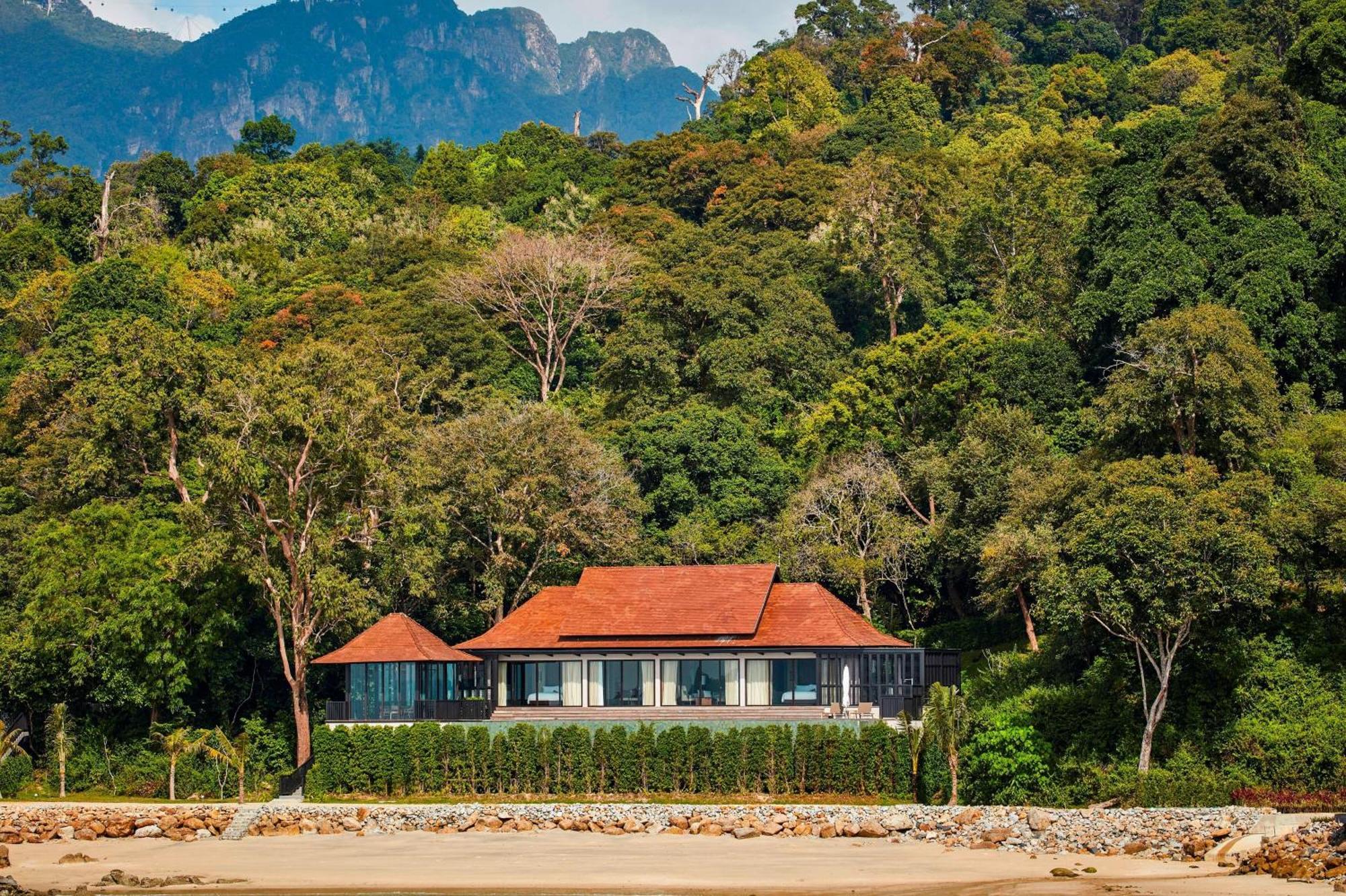 The Ritz-Carlton, Langkawi Hotel Exterior photo