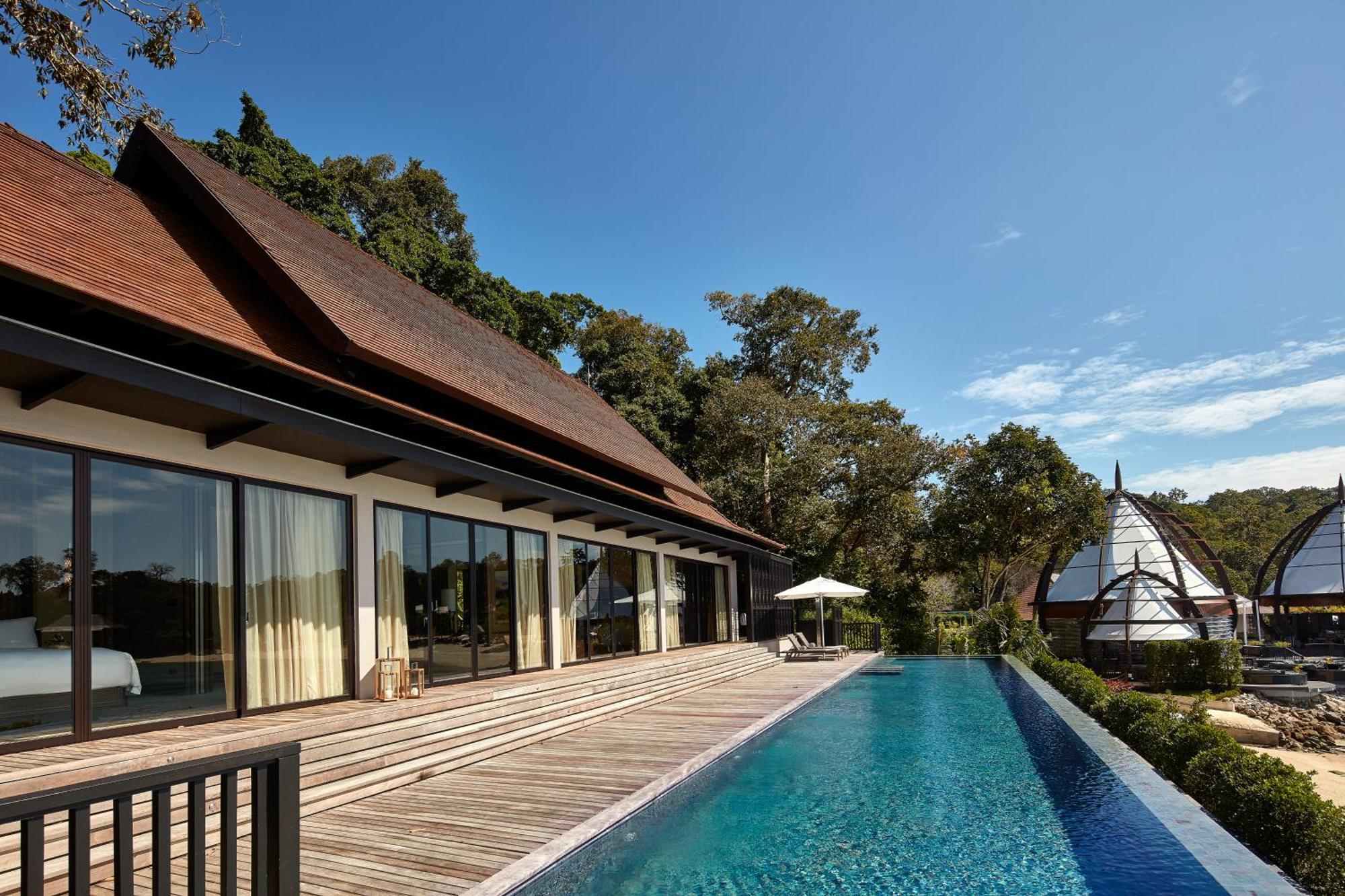 The Ritz-Carlton, Langkawi Hotel Exterior photo