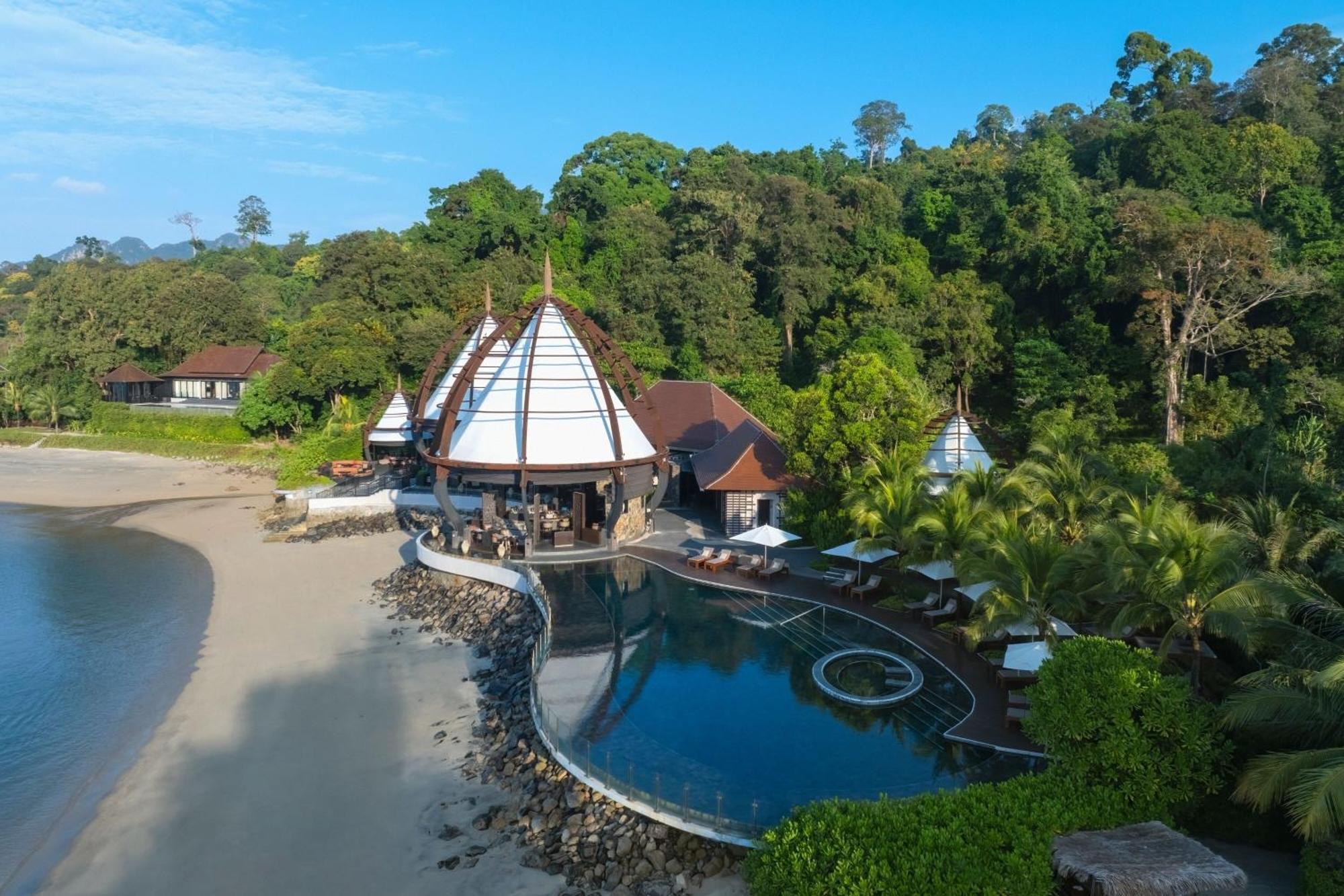 The Ritz-Carlton, Langkawi Hotel Exterior photo